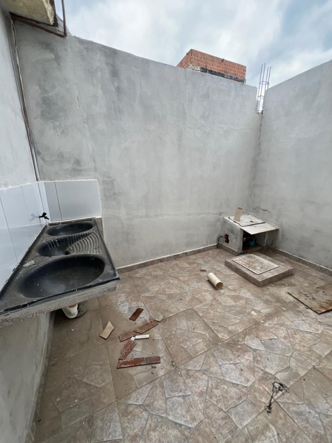 Casa para alugar com 2 quartos, 85m² - Foto 9