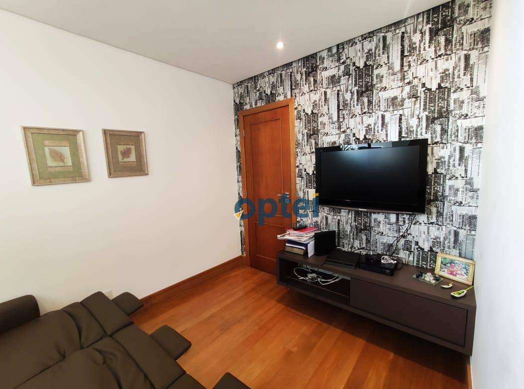 Casa à venda com 4 quartos, 250m² - Foto 10