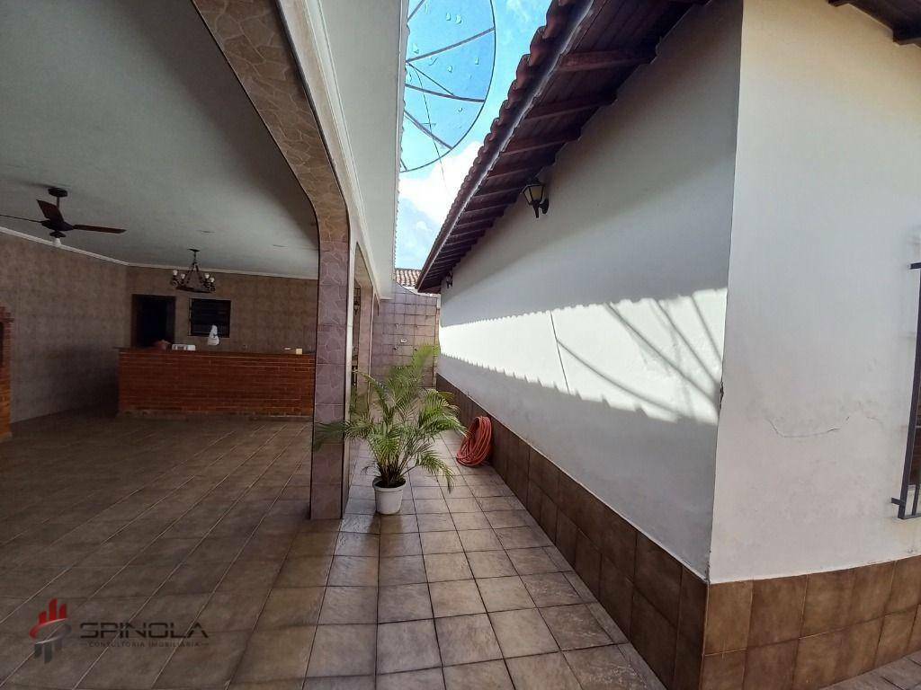 Casa à venda com 3 quartos, 208m² - Foto 41