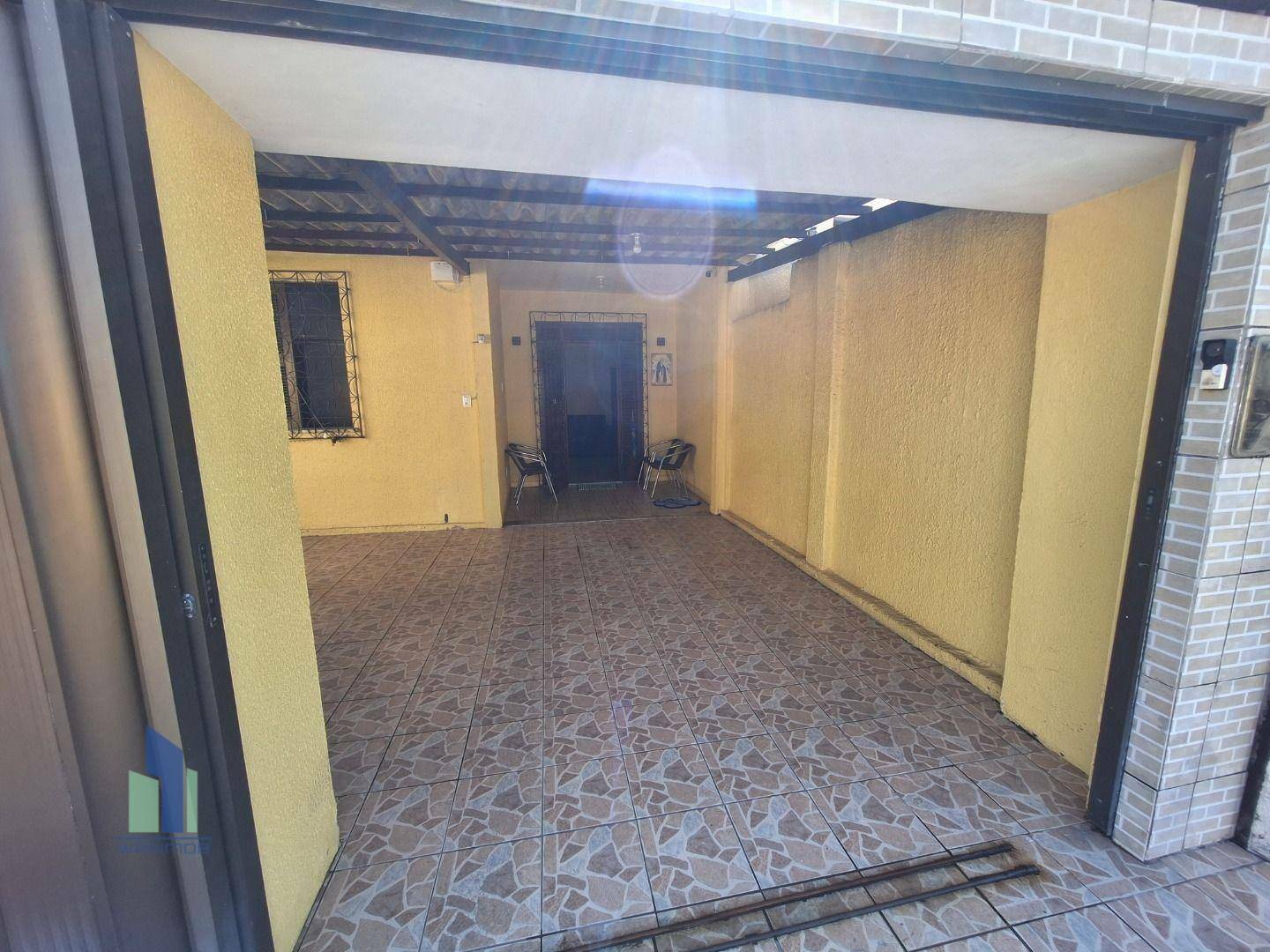 Casa à venda com 3 quartos, 90m² - Foto 2