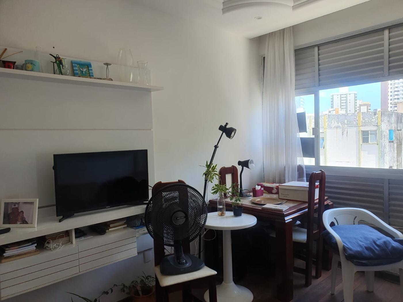 Apartamento à venda com 2 quartos, 57m² - Foto 1