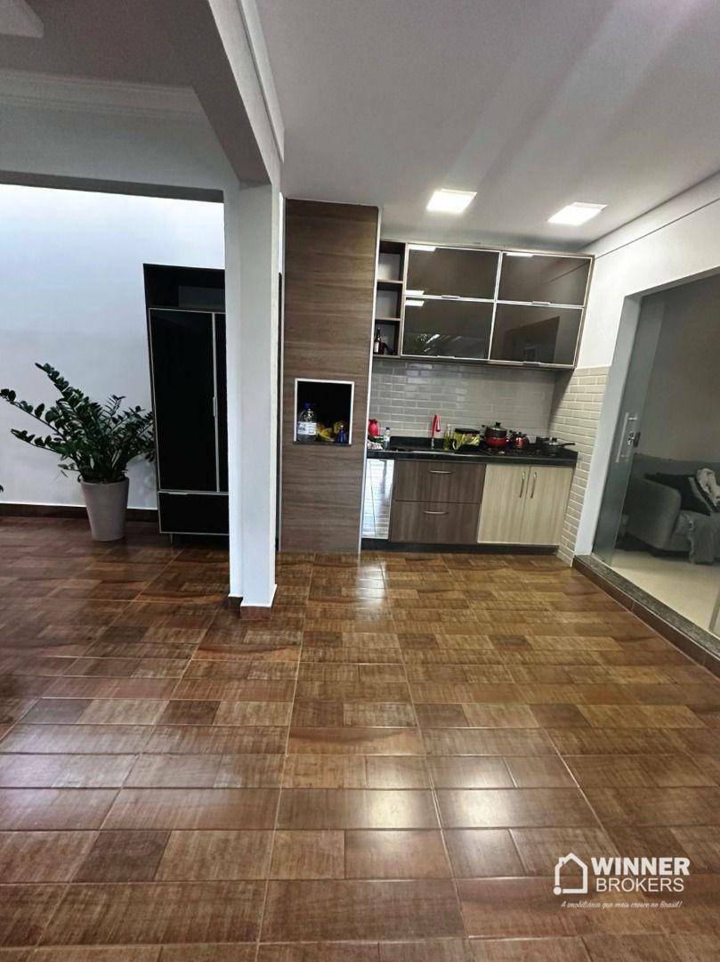 Casa, 4 quartos, 186 m² - Foto 2