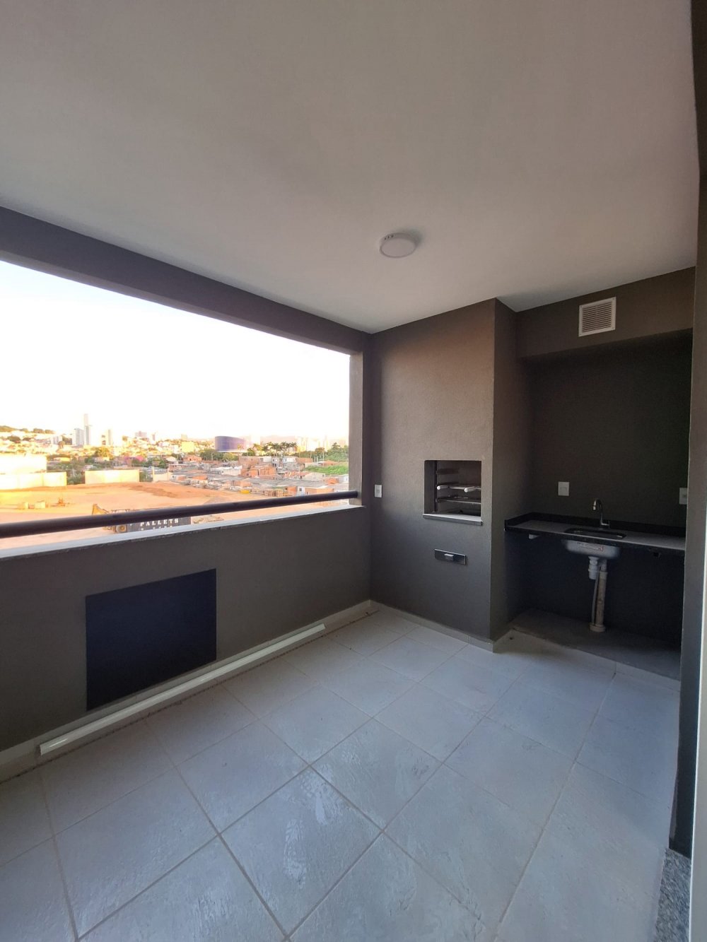 Apartamento à venda com 3 quartos, 82m² - Foto 1