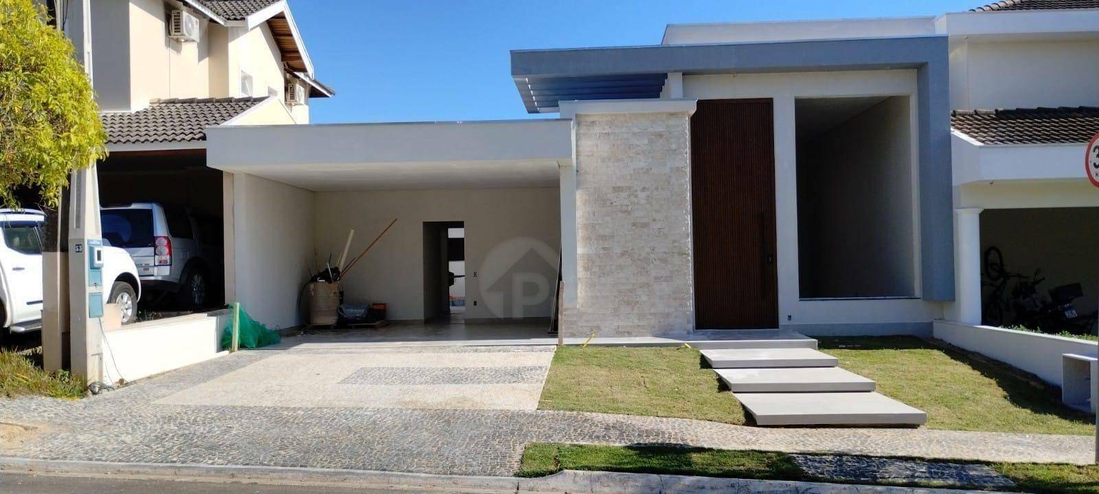 Casa de Condomínio à venda com 4 quartos, 230m² - Foto 1