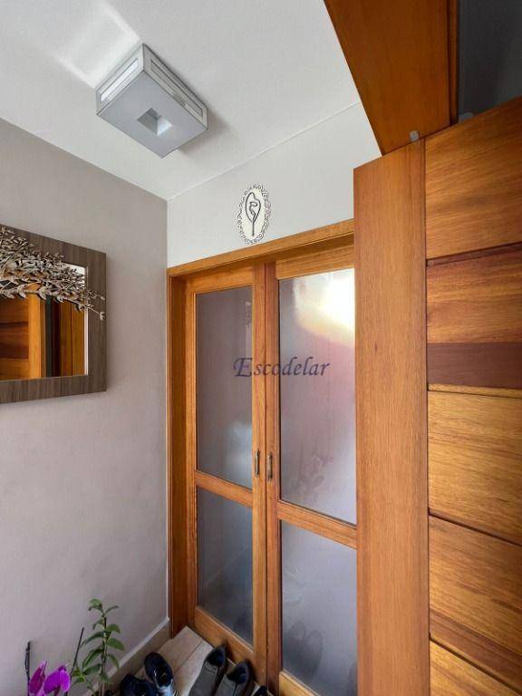 Sobrado à venda com 3 quartos, 240m² - Foto 19