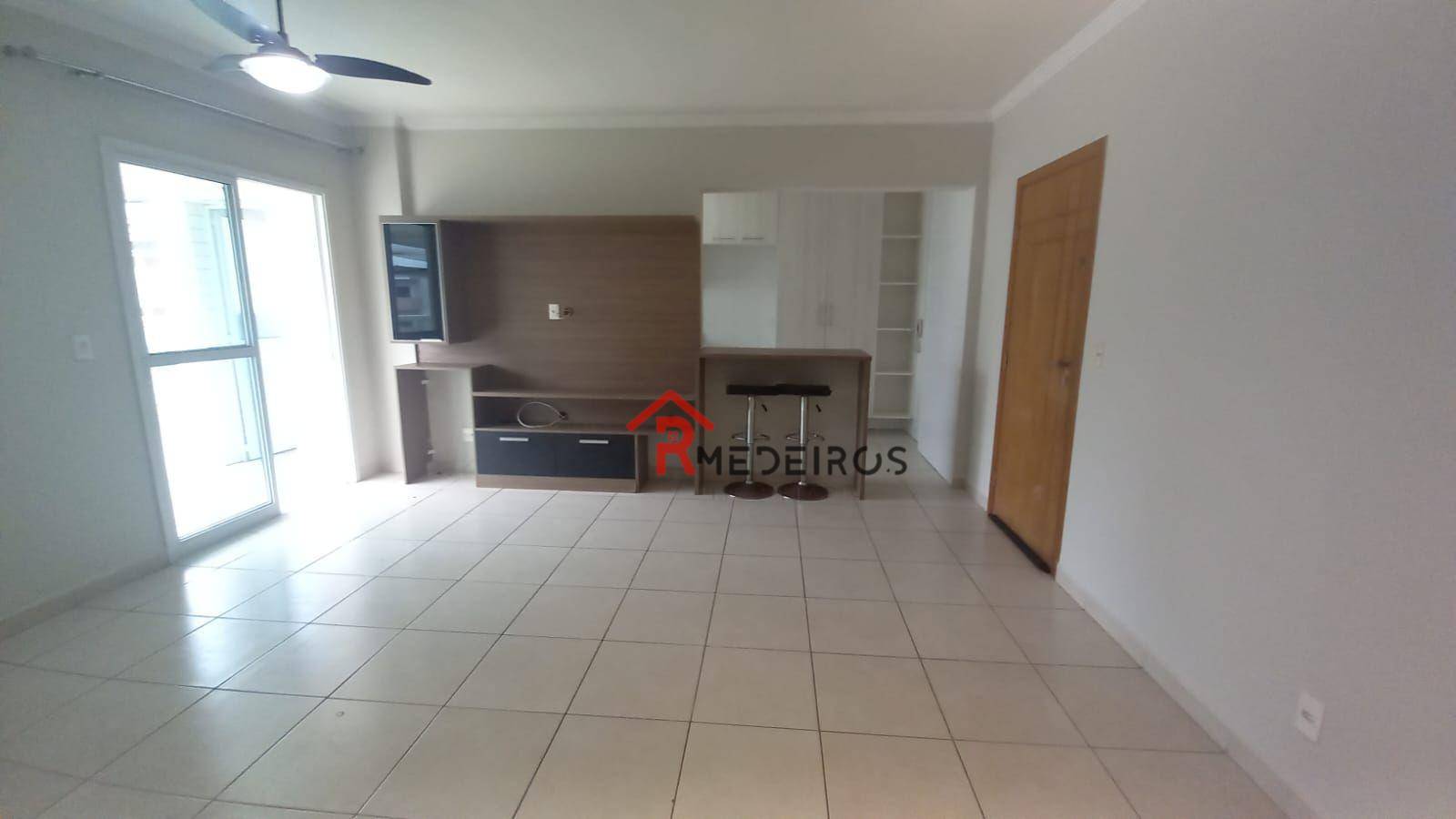 Apartamento à venda com 2 quartos, 81m² - Foto 4