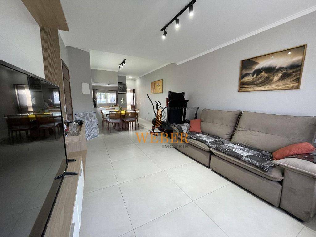 Casa à venda com 3 quartos, 140m² - Foto 27