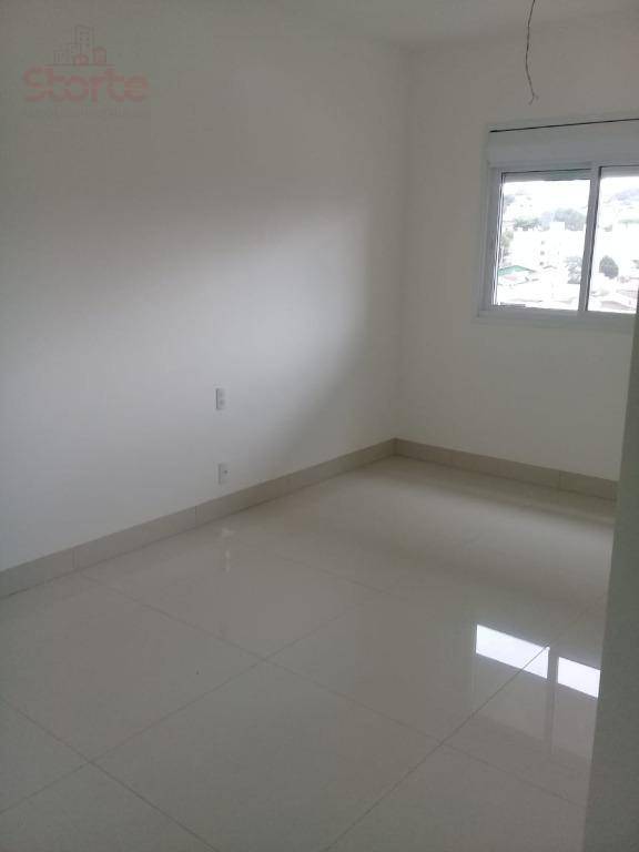 Apartamento à venda com 3 quartos, 143m² - Foto 42