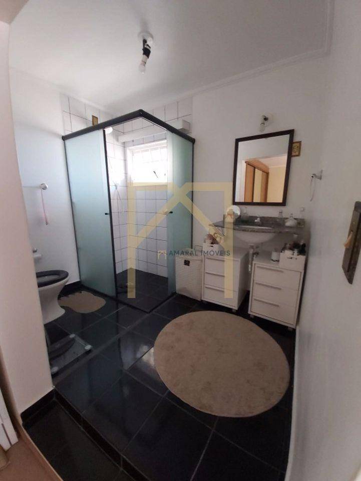 Casa à venda com 3 quartos, 234m² - Foto 21