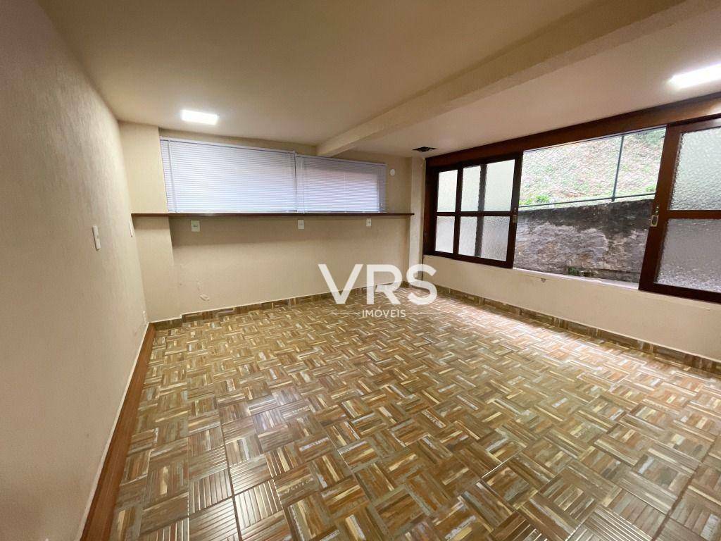 Casa de Condomínio à venda com 5 quartos, 450m² - Foto 47