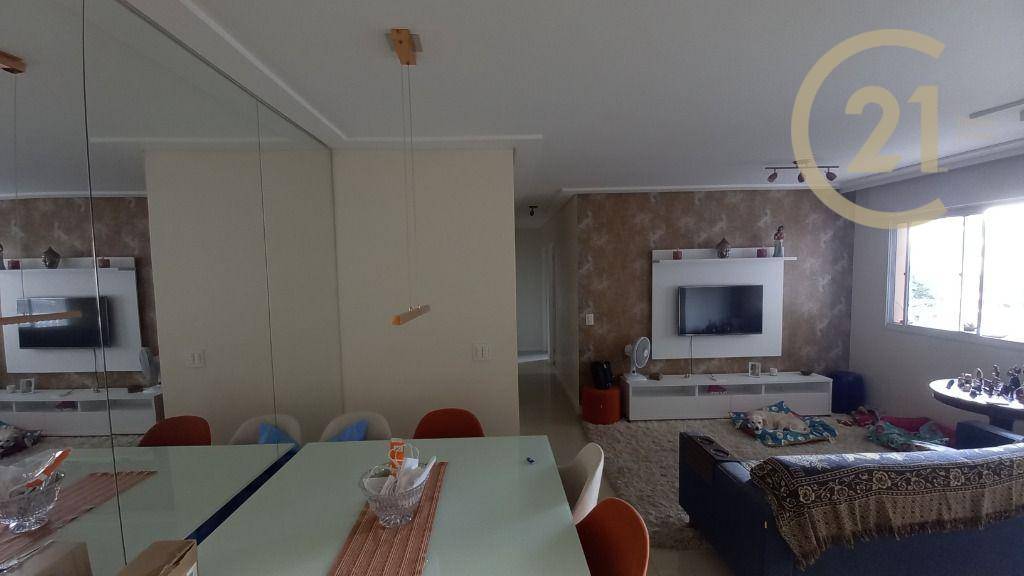 Apartamento para alugar com 3 quartos, 105m² - Foto 2