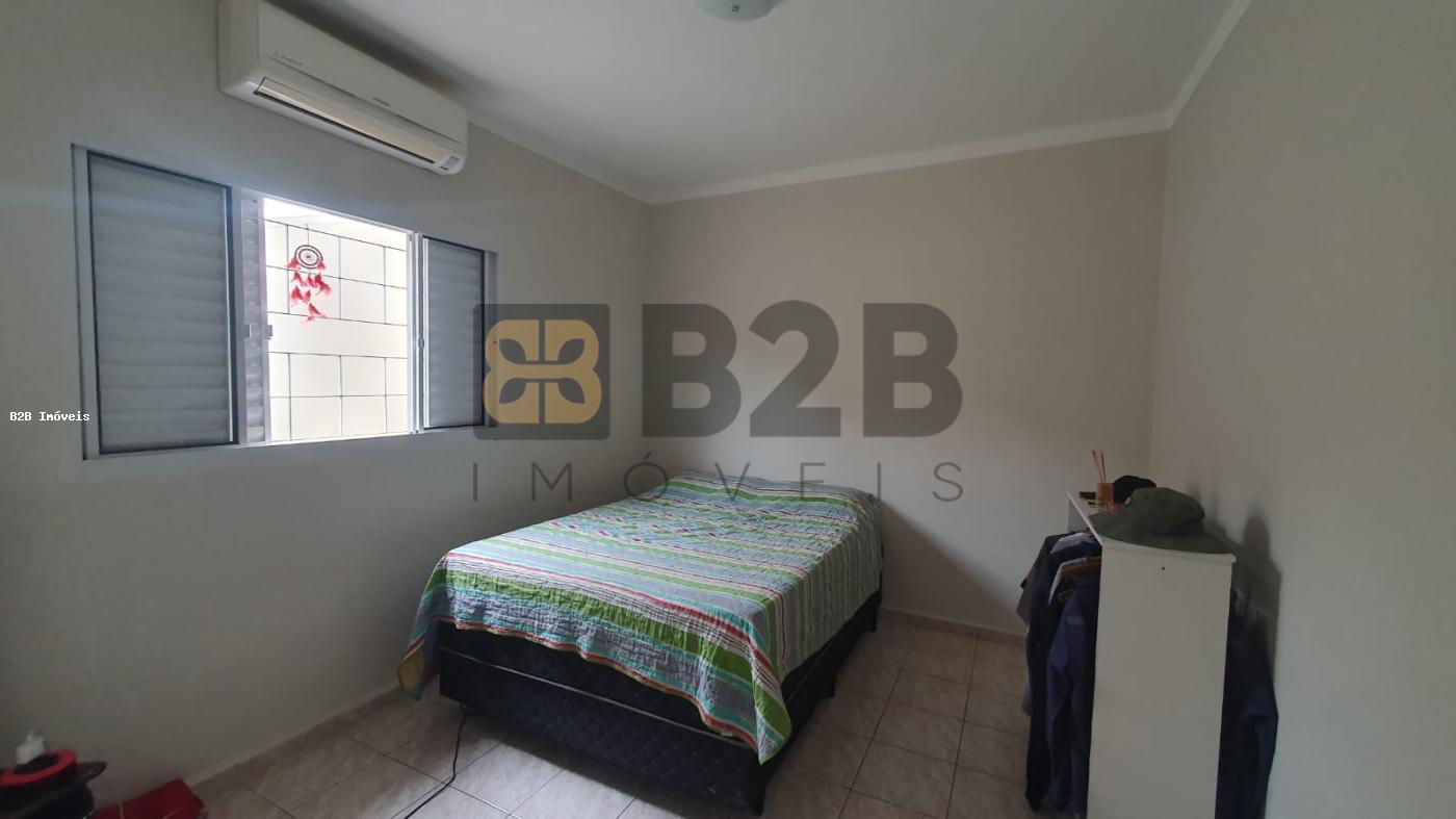 Casa à venda com 3 quartos, 90m² - Foto 10