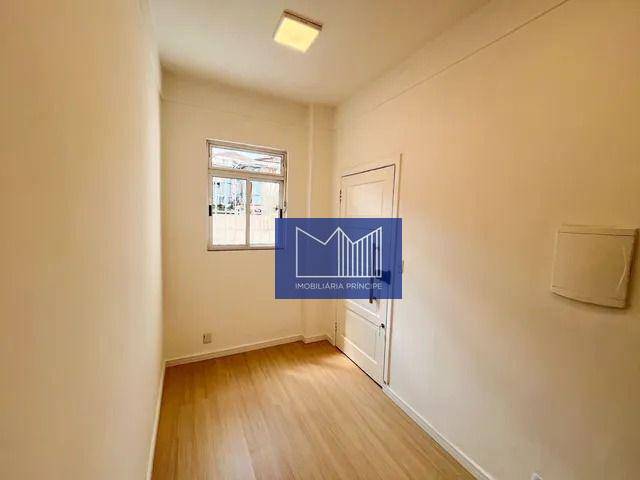 Apartamento à venda com 2 quartos, 100m² - Foto 2