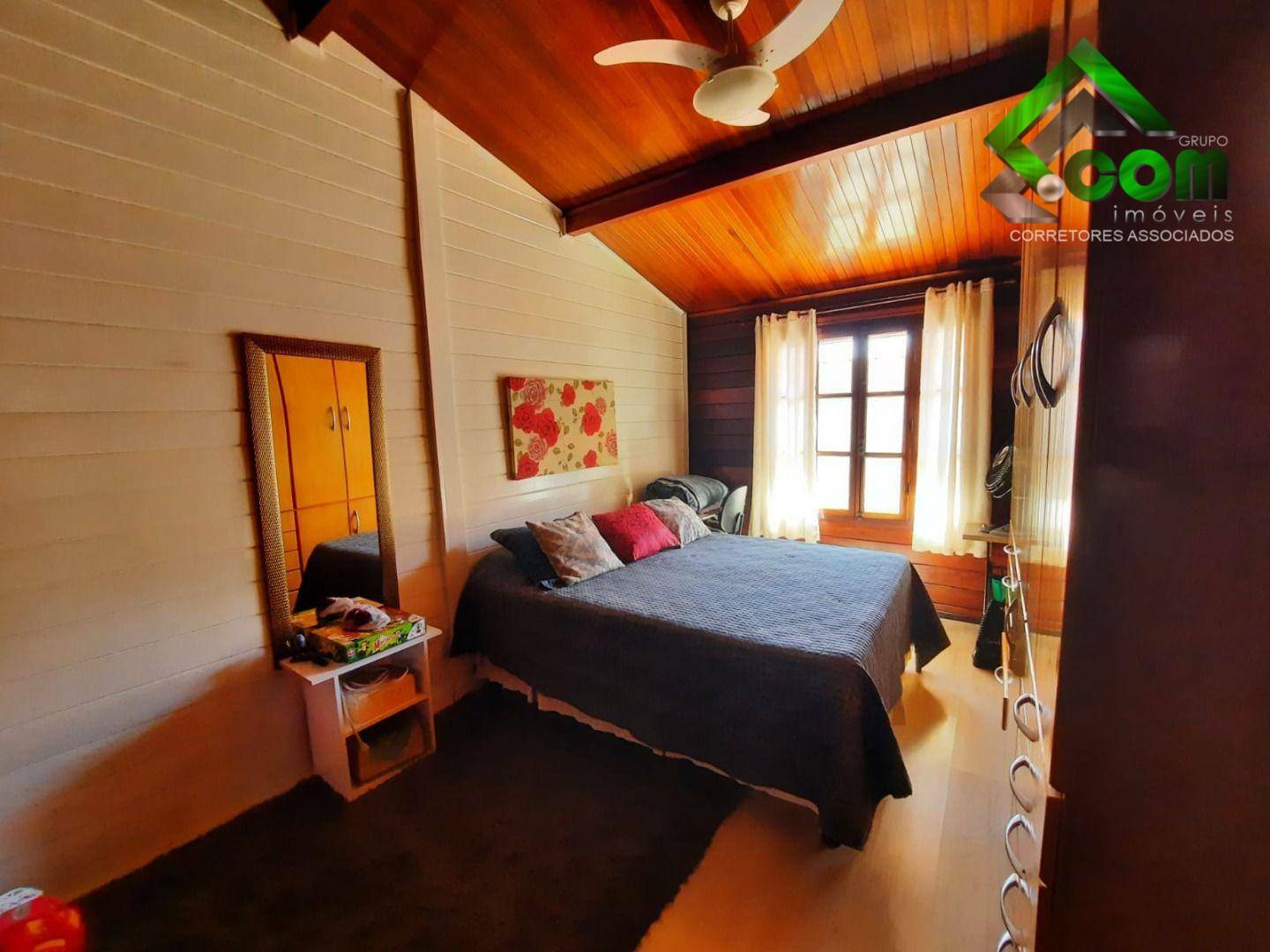 Casa à venda com 3 quartos, 150m² - Foto 12