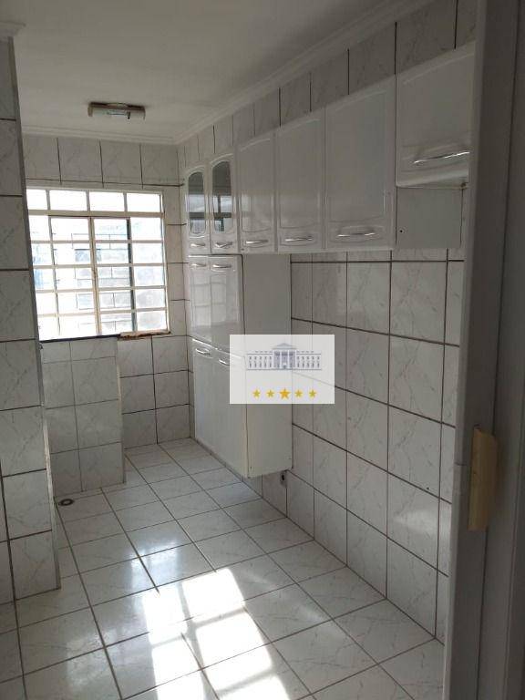 Apartamento à venda com 2 quartos, 44m² - Foto 4