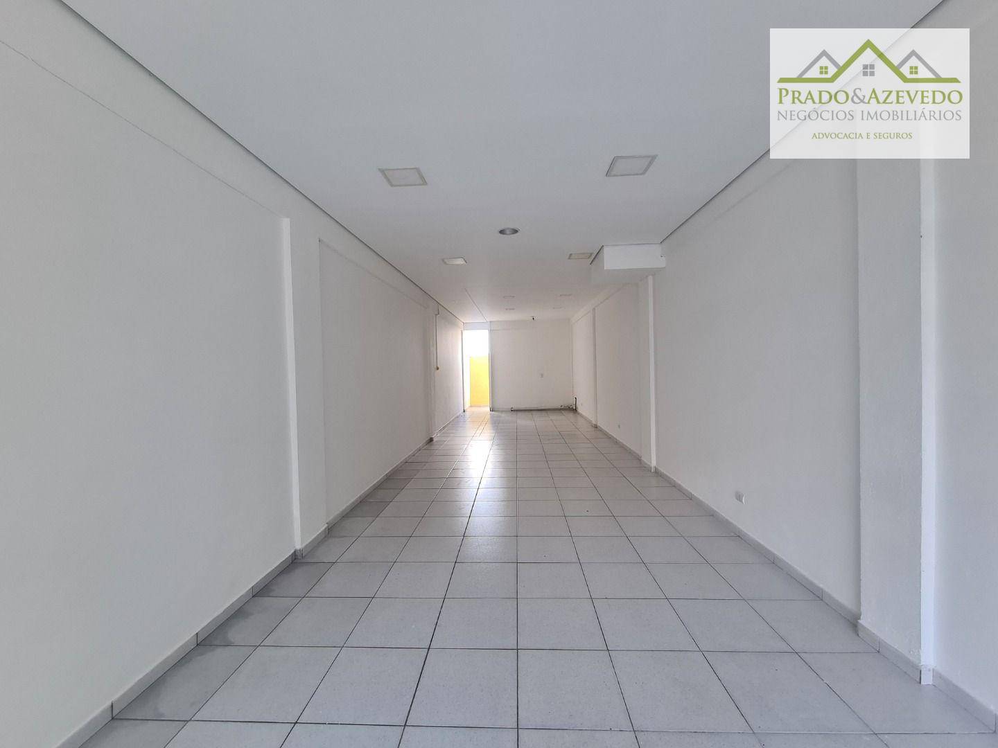 Loja-Salão para alugar, 63m² - Foto 2