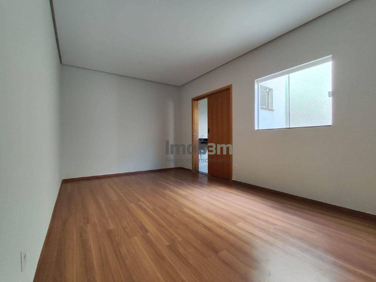 Casa à venda e aluguel com 3 quartos, 87m² - Foto 17