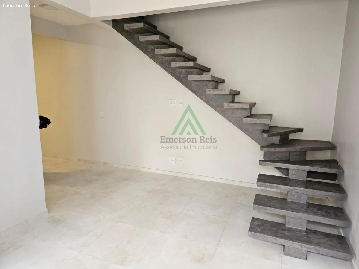 Casa à venda com 2 quartos, 102m² - Foto 4