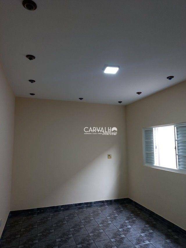 Casa à venda com 1 quarto, 61m² - Foto 9