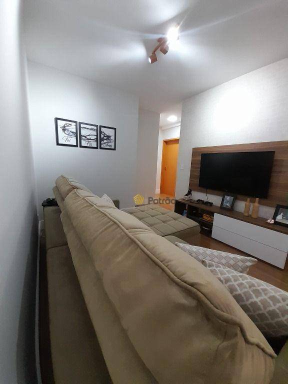 Apartamento à venda com 3 quartos, 98m² - Foto 3