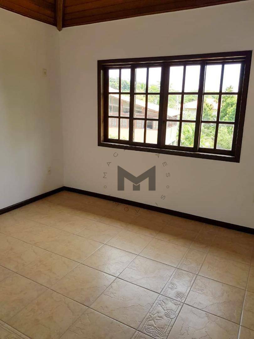 Casa à venda com 4 quartos, 190m² - Foto 14