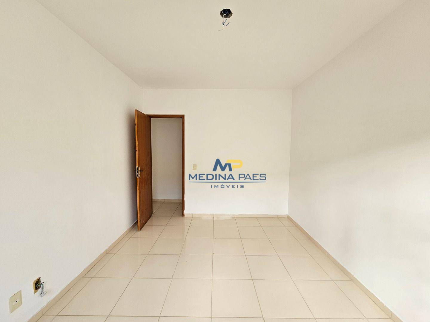 Apartamento à venda com 2 quartos, 67m² - Foto 47