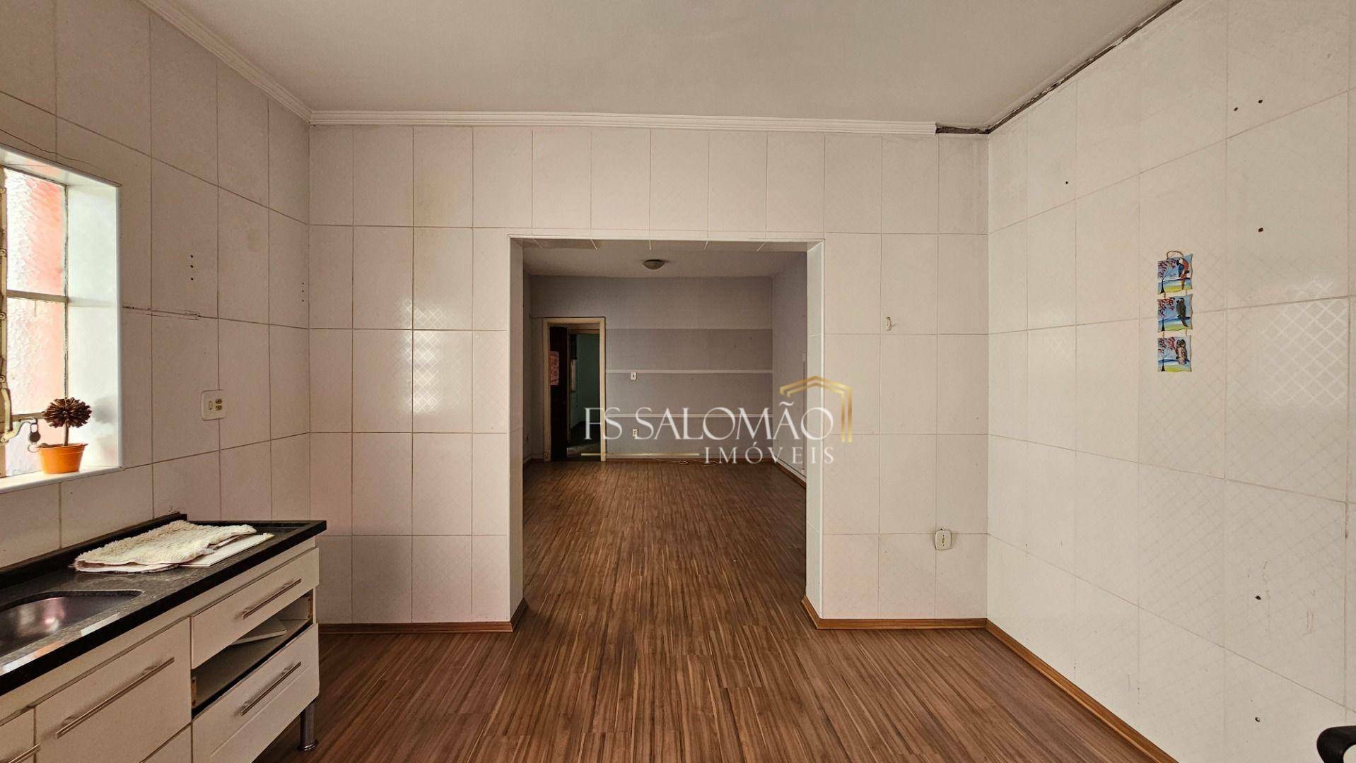 Casa para alugar com 4 quartos, 385m² - Foto 20