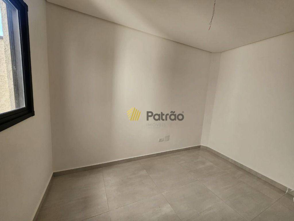 Apartamento à venda com 2 quartos, 61m² - Foto 4