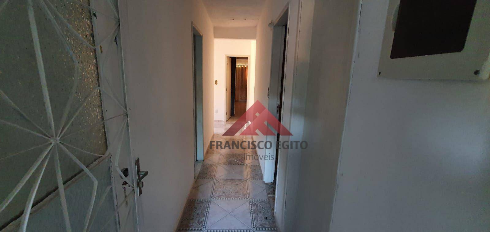 Casa à venda com 6 quartos, 327m² - Foto 26