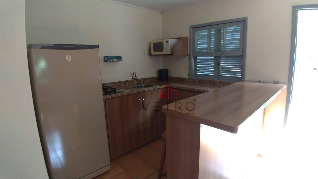 Casa à venda com 4 quartos, 169m² - Foto 6