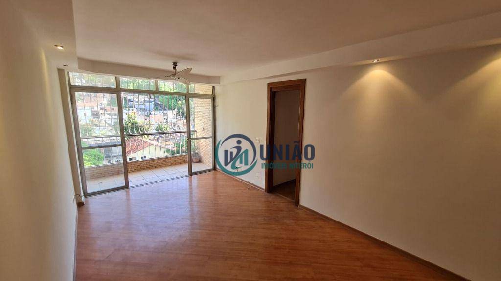 Apartamento à venda com 3 quartos, 98m² - Foto 2