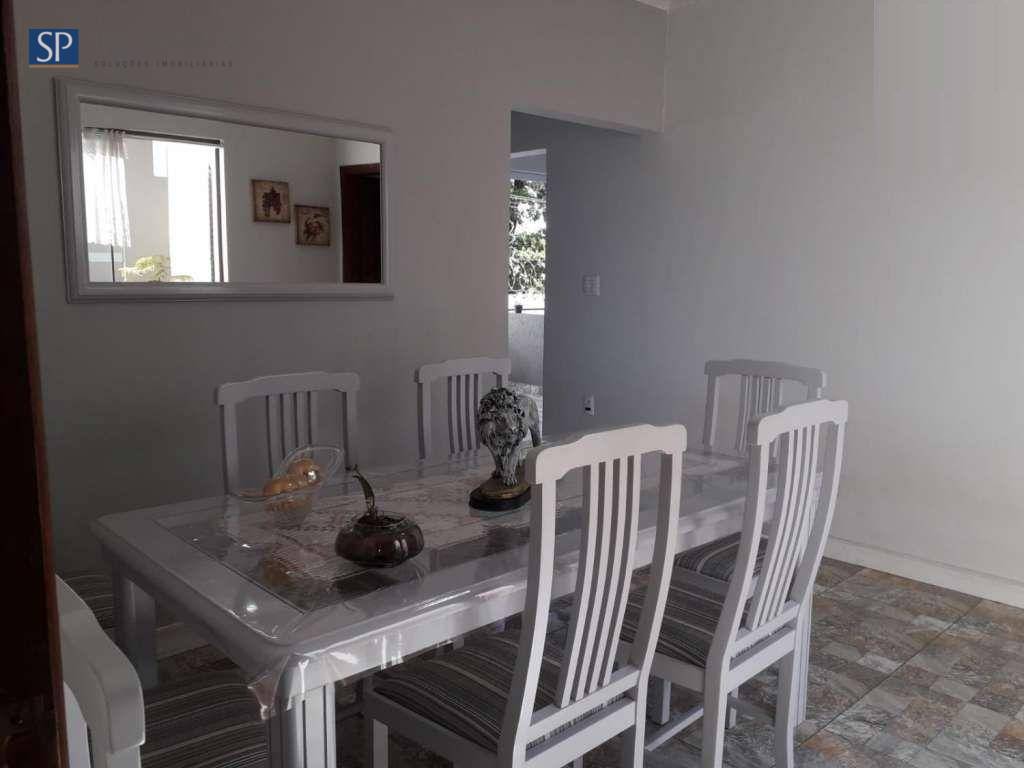 Casa à venda com 3 quartos, 204m² - Foto 6