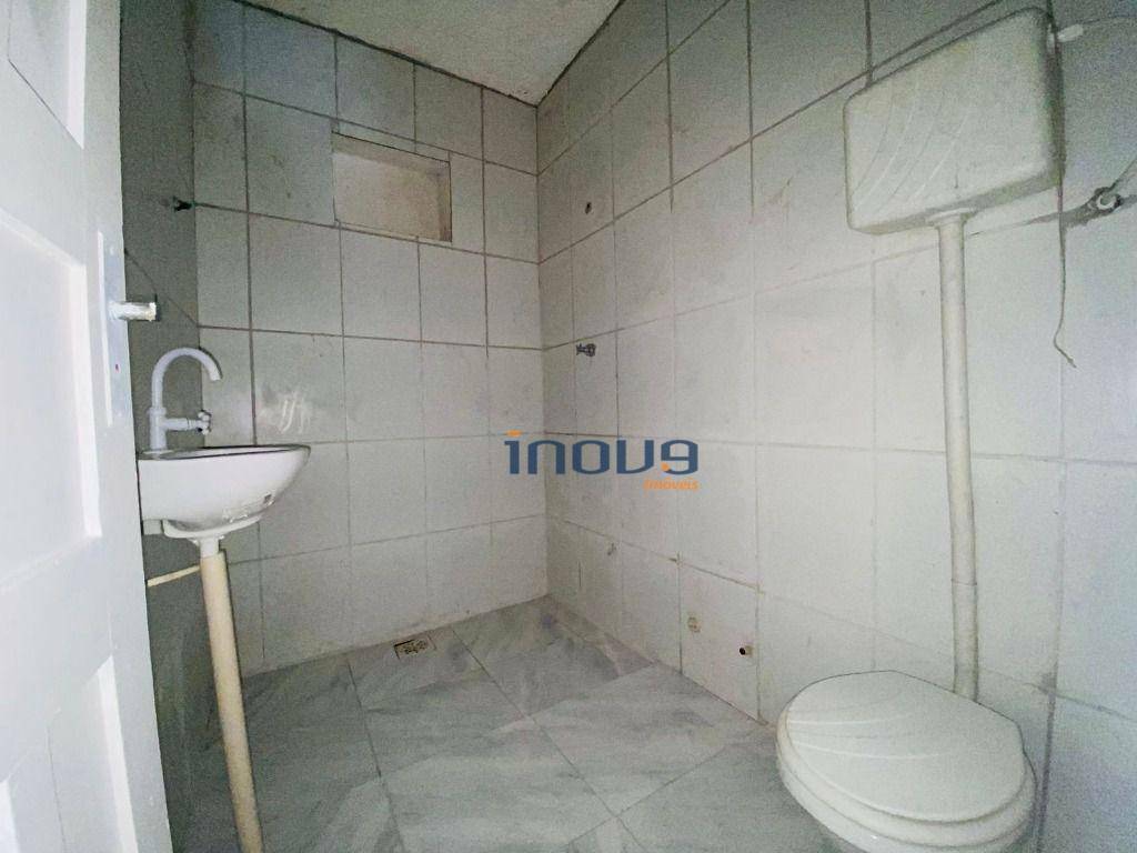 Casa para alugar com 3 quartos, 67m² - Foto 15