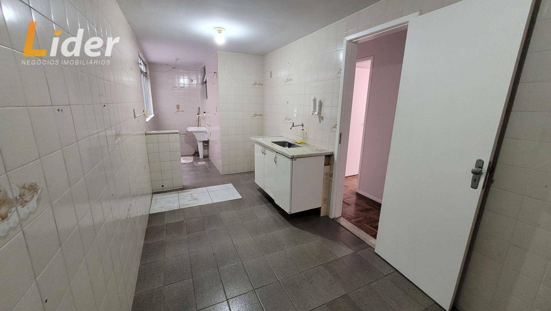 Apartamento para alugar com 2 quartos, 70m² - Foto 10