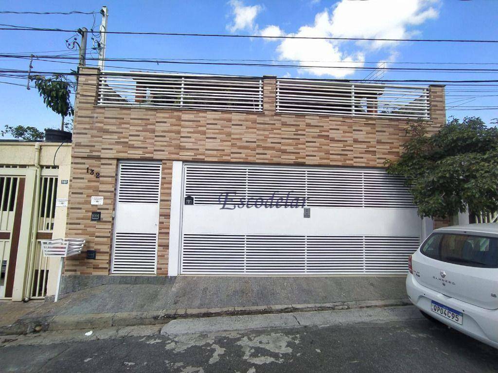 Sobrado à venda com 4 quartos, 195m² - Foto 1