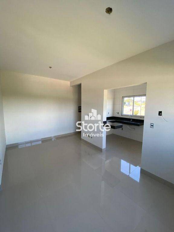 Apartamento à venda com 2 quartos, 62m² - Foto 1