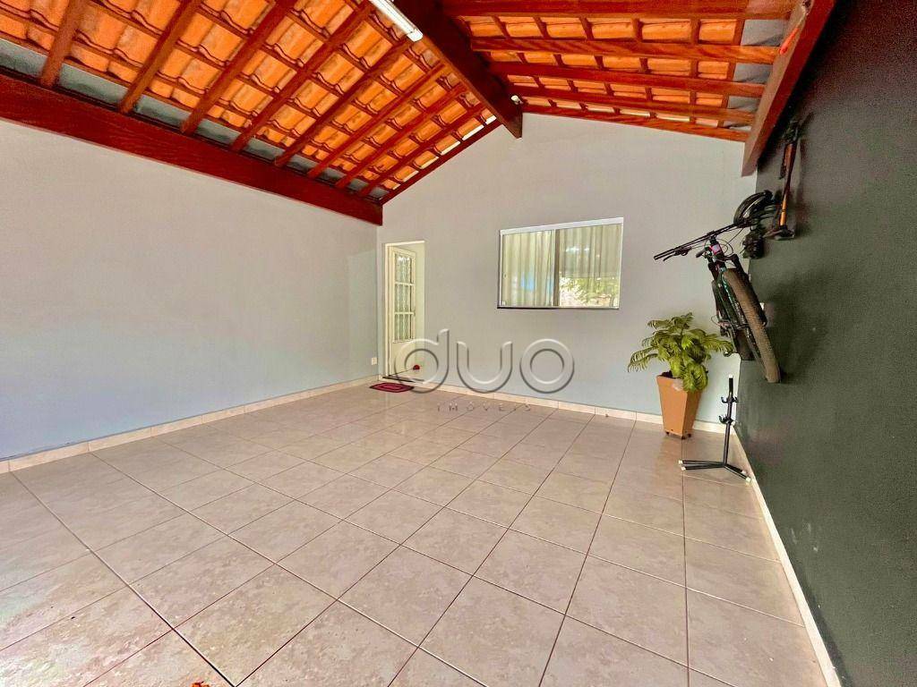 Casa à venda com 2 quartos, 112m² - Foto 3