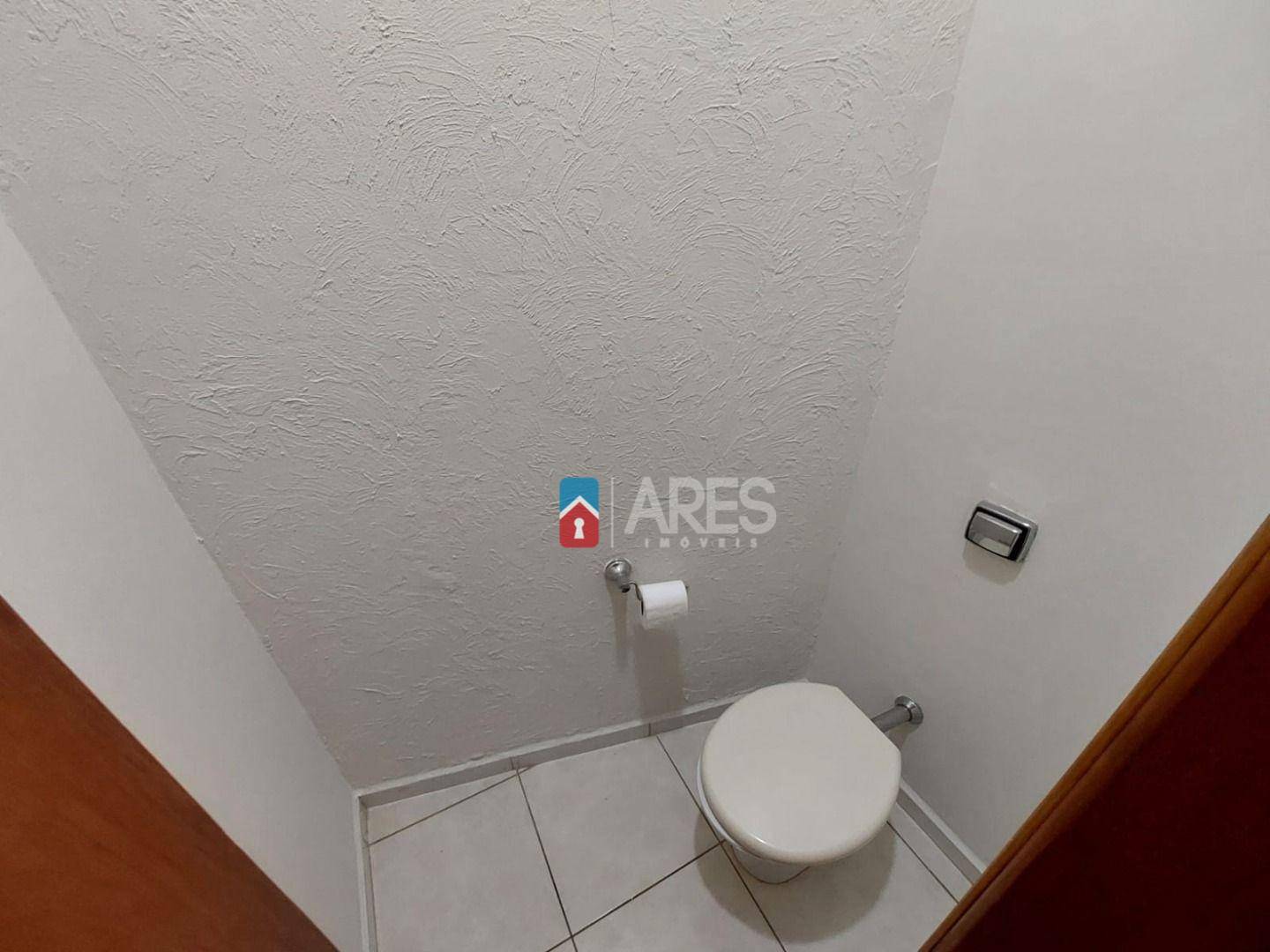 Casa à venda com 3 quartos, 190m² - Foto 4