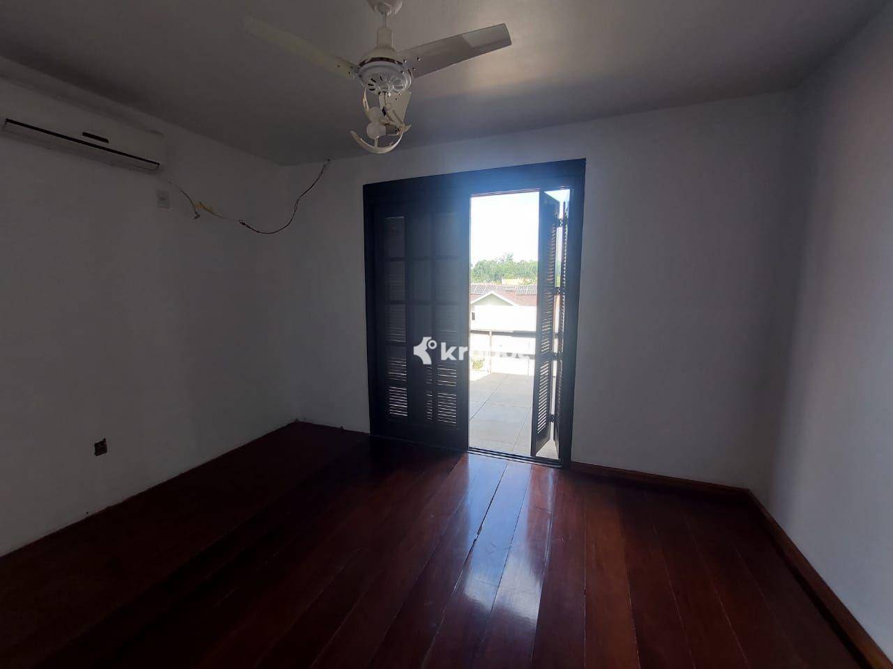 Casa para alugar com 3 quartos, 196m² - Foto 4