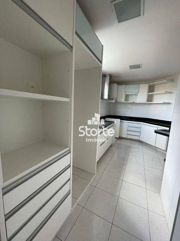 Apartamento à venda com 4 quartos, 153m² - Foto 17