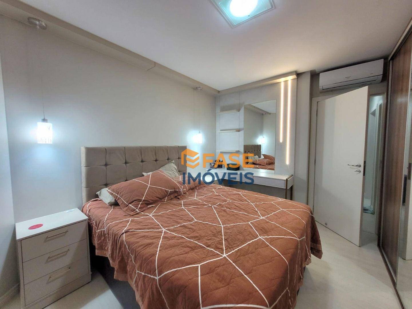 Apartamento à venda com 4 quartos, 157m² - Foto 25