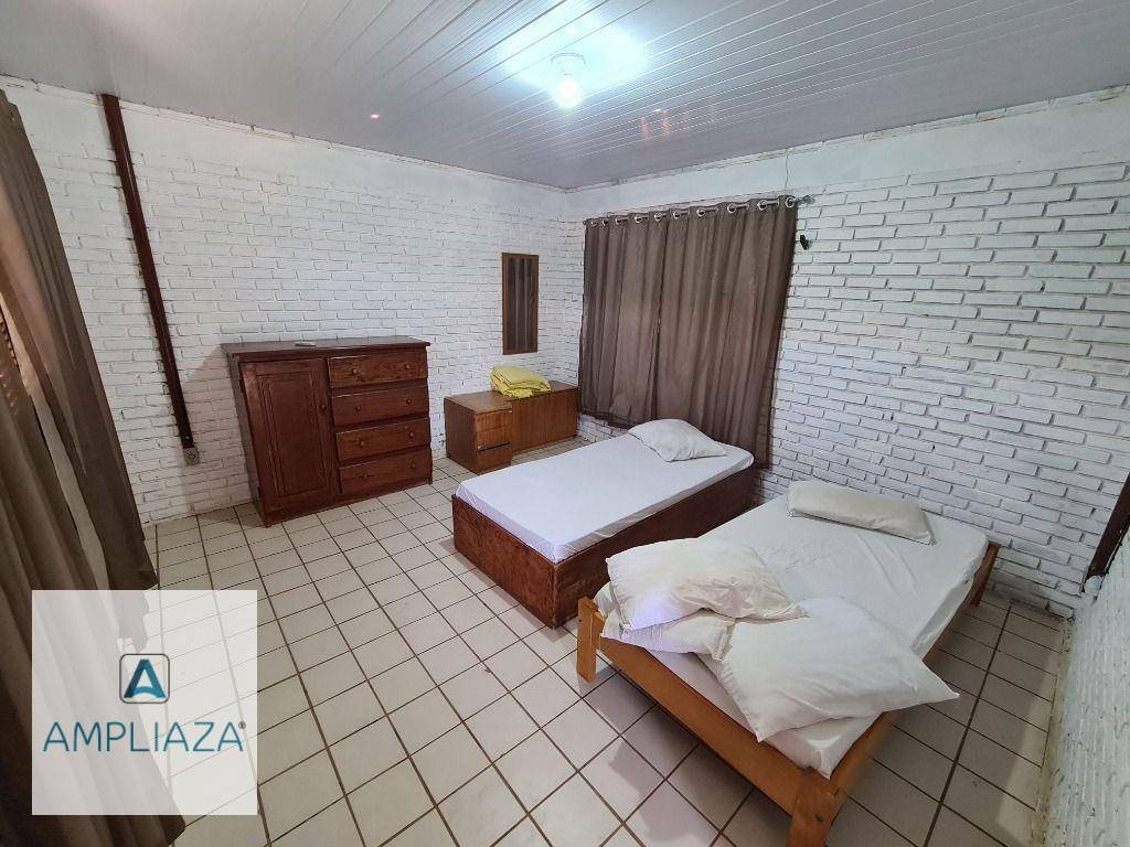 Casa à venda com 4 quartos, 300m² - Foto 8