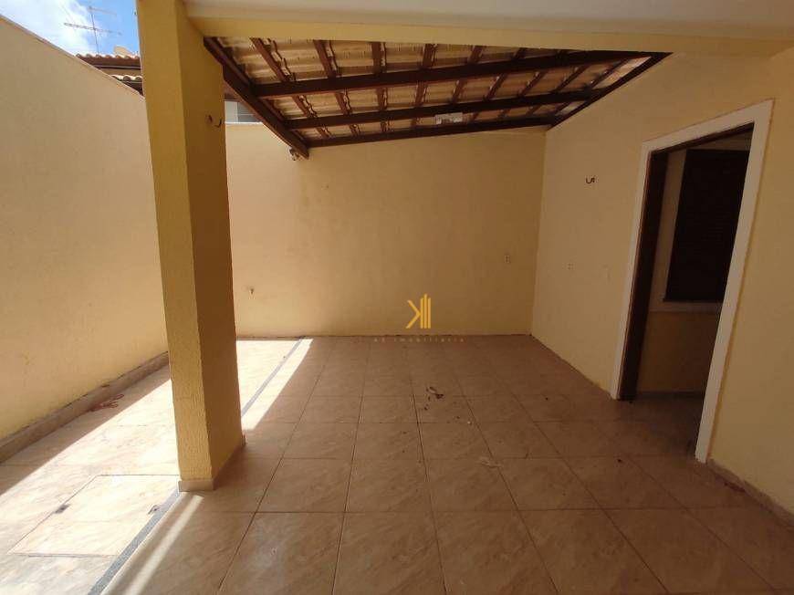 Casa à venda com 3 quartos, 120m² - Foto 8