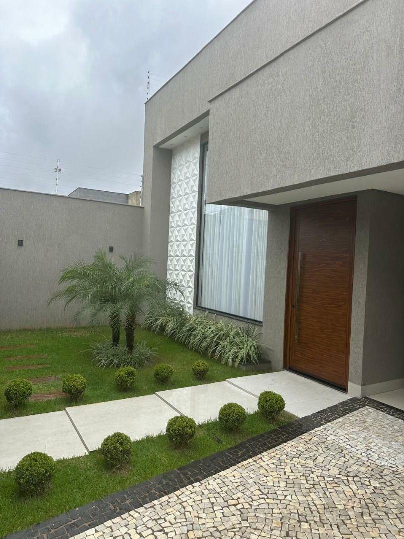 Casa à venda com 4 quartos, 276m² - Foto 2