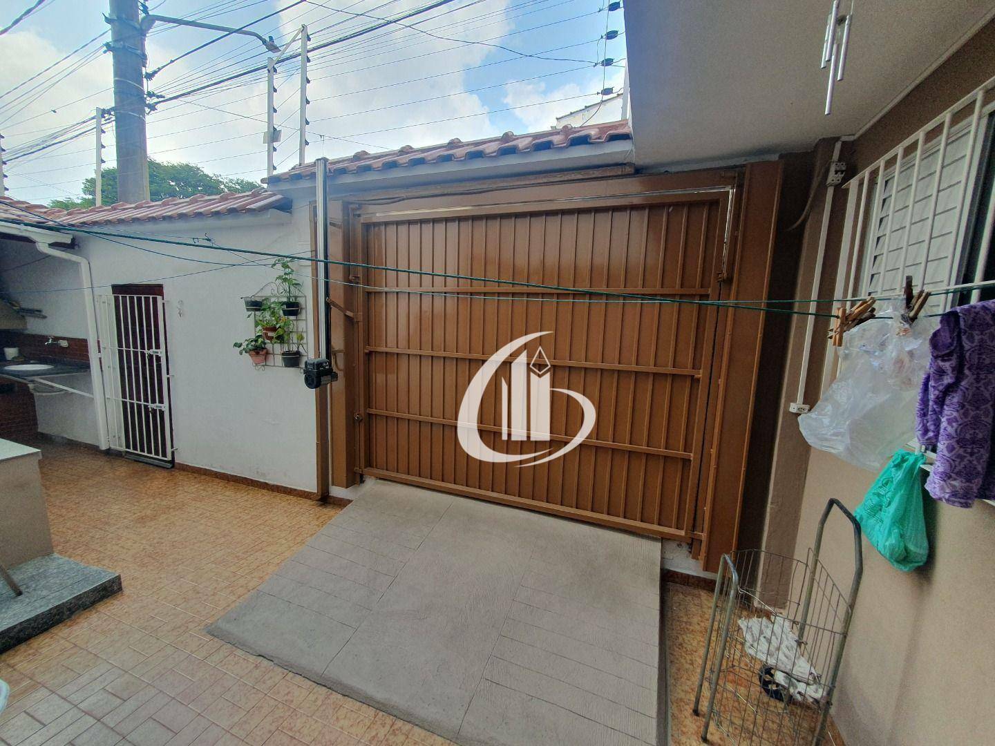 Sobrado à venda com 3 quartos, 150m² - Foto 1