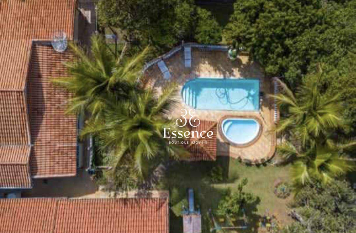 Chácara, 4 quartos, 2500 m² - Foto 1