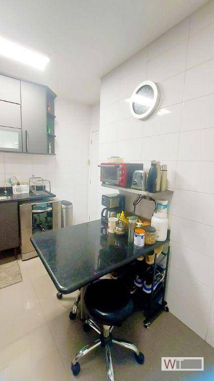 Apartamento à venda com 3 quartos, 130m² - Foto 22