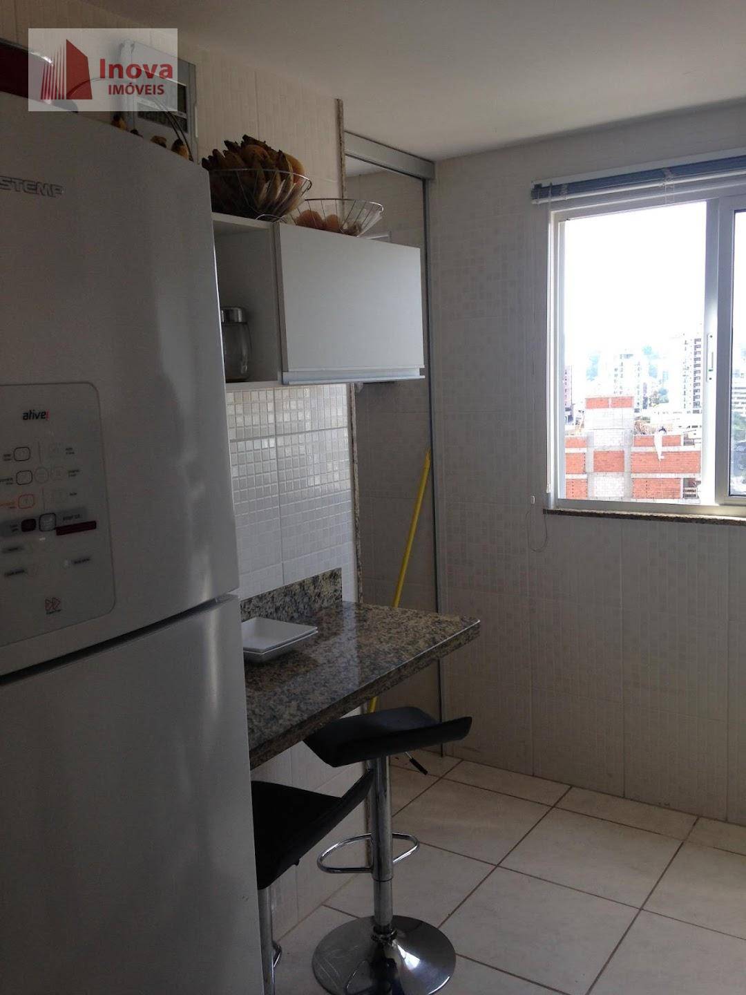 Apartamento à venda com 2 quartos, 75m² - Foto 20