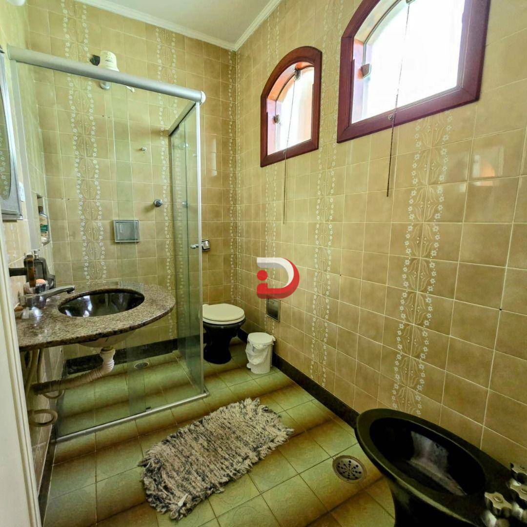 Casa à venda e aluguel com 4 quartos, 140m² - Foto 18