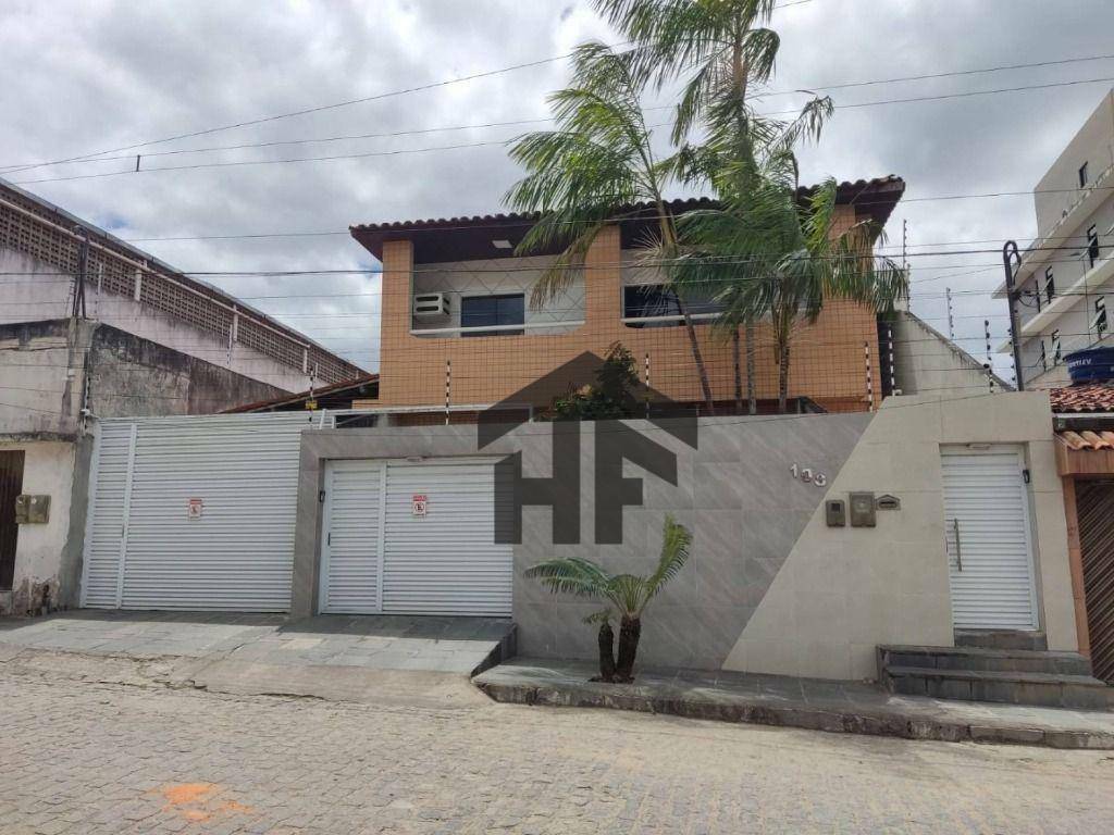 Casa à venda e aluguel com 7 quartos, 100M2 - Foto 1